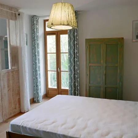 Guest house -moulin De Solaure- *